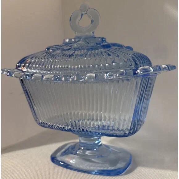 Footed 5” Blue Candy Dish & Lid Lace Edge Ribbed Indiana Glass Vintage - Picture 6 of 6